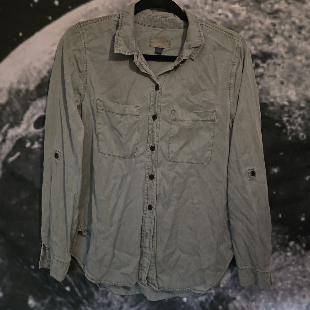 Universal Thread Olive Button-Up Shirt